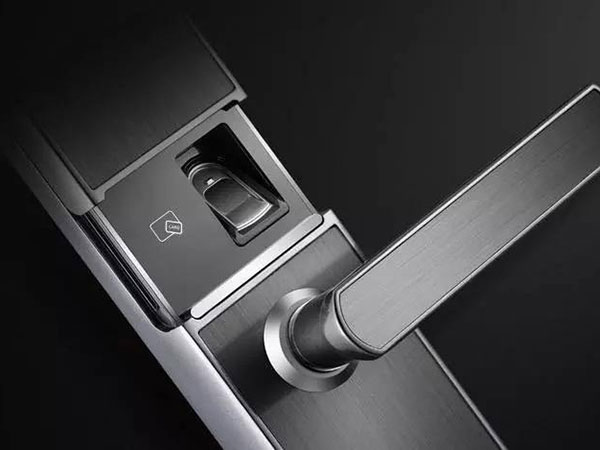 个旧24小时上门开锁公司